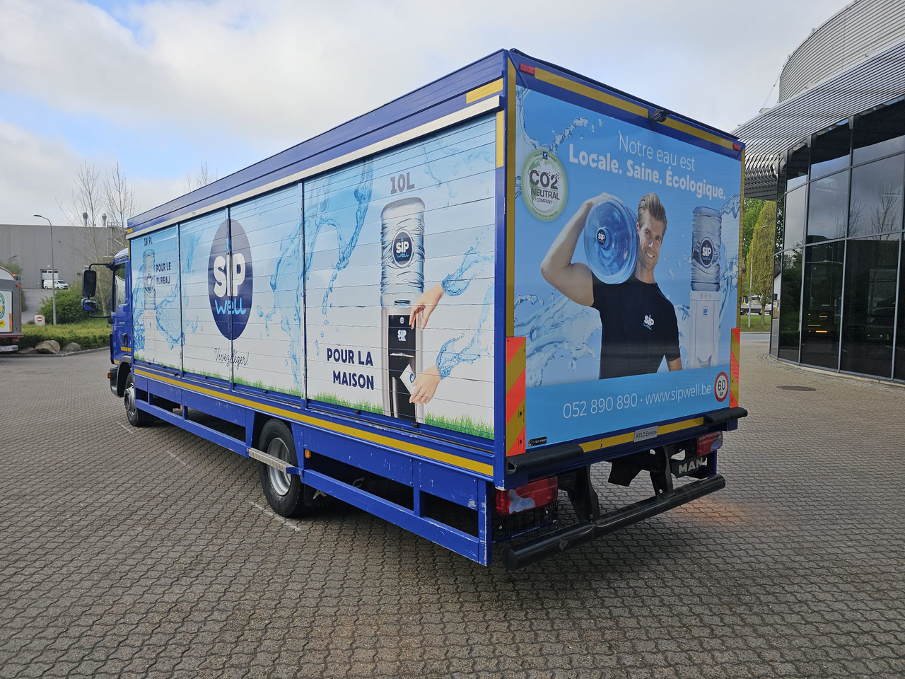 MAN TGL 12.190 - Грузовик с закрытым кузовом: фото 2 MAN TGL 12.190 - Грузовик с закрытым кузовом: фото 2