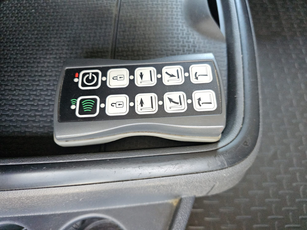 Крюковой мультилифт Scania R560: фото 23 Крюковой мультилифт Scania R560: фото 23