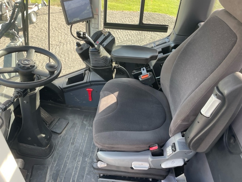 CLAAS Torion 1285 - Колёсный погрузчик: фото 3 CLAAS Torion 1285 - Колёсный погрузчик: фото 3