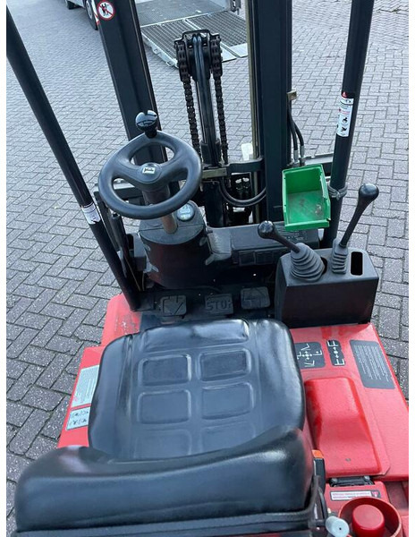 Linde E12 - Электропогрузчик: фото 3 Linde E12 - Электропогрузчик: фото 3