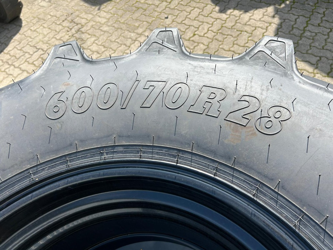 BKT 600/70R28 - 2 Stück - Шины и диски для Сельскохозяйственной техники: фото 4 BKT 600/70R28 - 2 Stück - Шины и диски для Сельскохозяйственной техники: фото 4