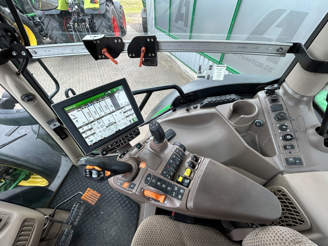 Трактор John Deere 6155R: фото 20
