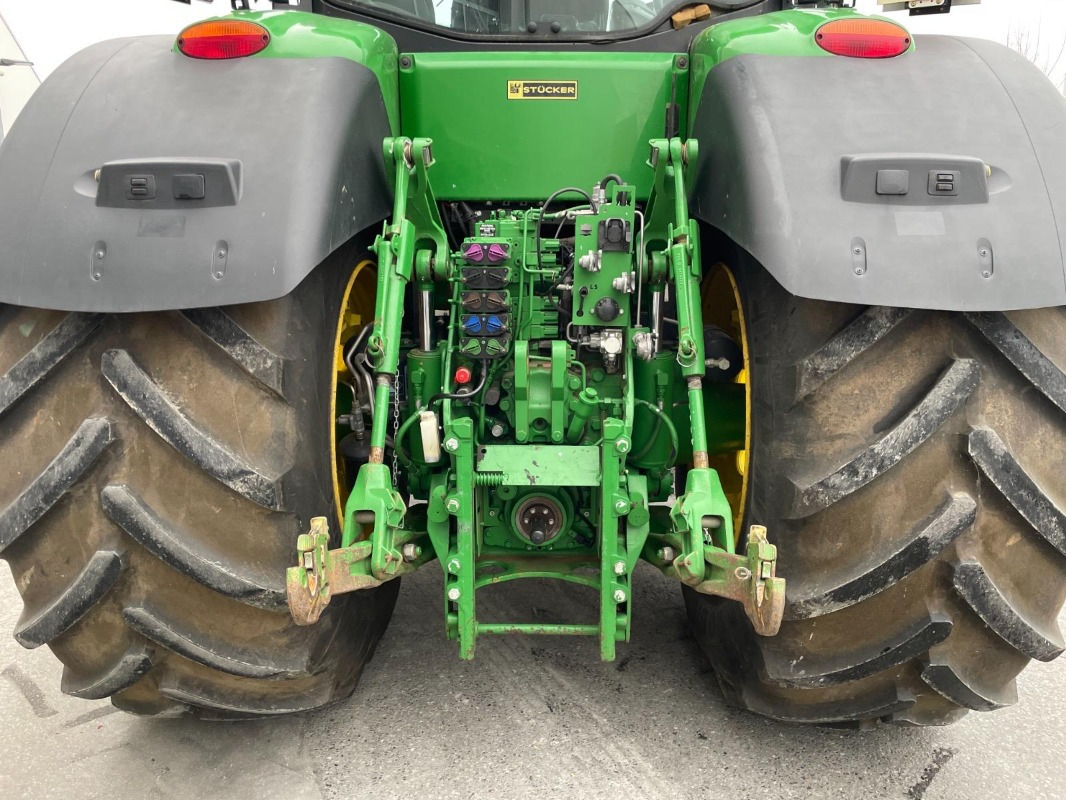 John Deere 8270R - Трактор: фото 5 John Deere 8270R - Трактор: фото 5
