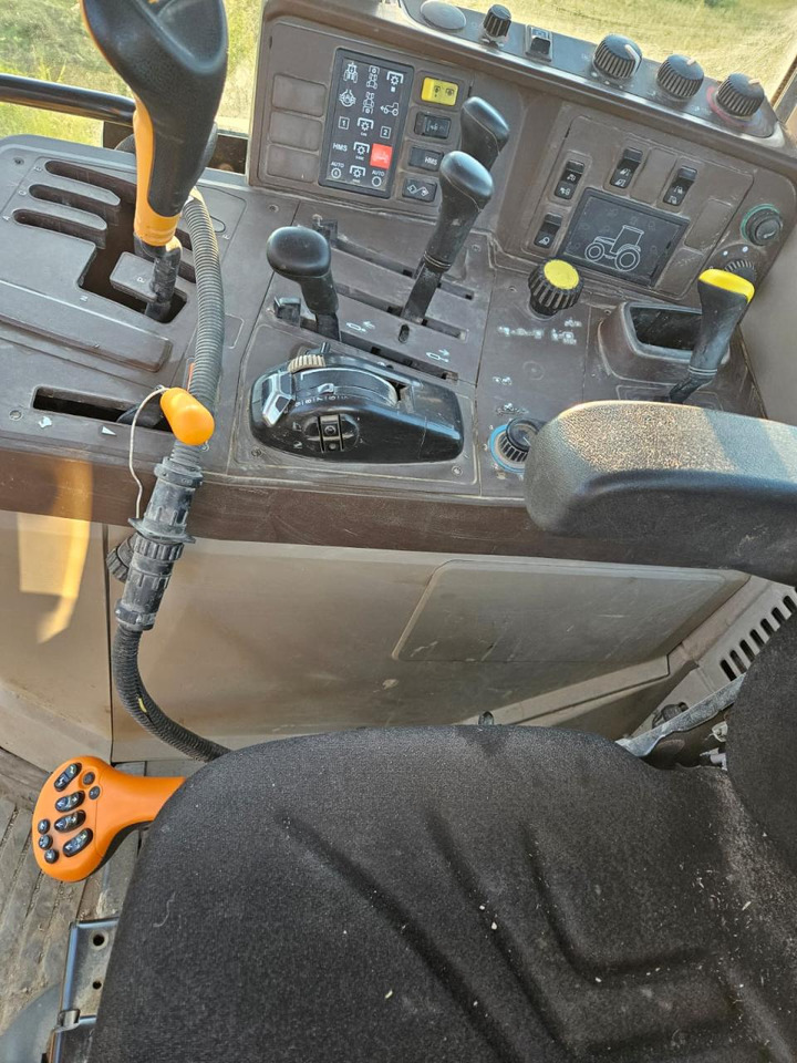 John Deere 6920 - Трактор: фото 3 John Deere 6920 - Трактор: фото 3