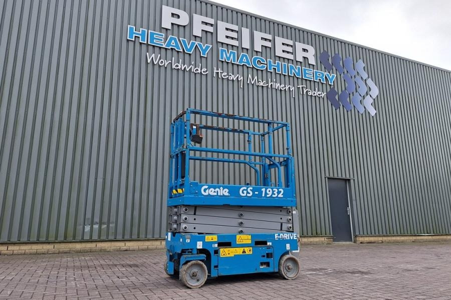 Genie GS1932 E-Drive Several In Stock, 8m Working Height - Ножничный подъемник: фото 1 Genie GS1932 E-Drive Several In Stock, 8m Working Height - Ножничный подъемник: фото 1