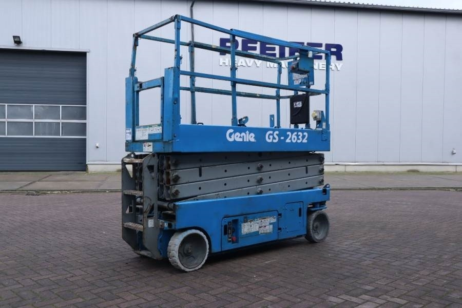 Genie GS2632 Electric, Working Height 10m, 227kg Capacit - Ножничный подъемник: фото 2 Genie GS2632 Electric, Working Height 10m, 227kg Capacit - Ножничный подъемник: фото 2