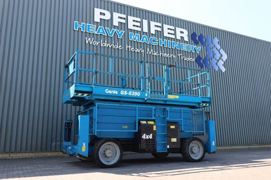 Genie GS5390 Diesel, 4x4 Drive, 18.15m Working Height, 6 - Ножничный подъемник: фото 1 Genie GS5390 Diesel, 4x4 Drive, 18.15m Working Height, 6 - Ножничный подъемник: фото 1