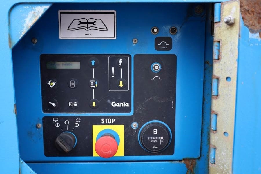 Genie GS5390 Diesel, 4x4 Drive, 18.15m Working Height, 6 - Ножничный подъемник: фото 4 Genie GS5390 Diesel, 4x4 Drive, 18.15m Working Height, 6 - Ножничный подъемник: фото 4