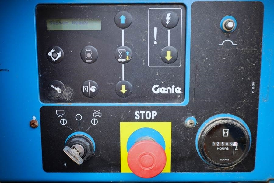 Genie GS5390 Diesel, 4x4 Drive, 18.15m Working Height, 6 - Ножничный подъемник: фото 4 Genie GS5390 Diesel, 4x4 Drive, 18.15m Working Height, 6 - Ножничный подъемник: фото 4