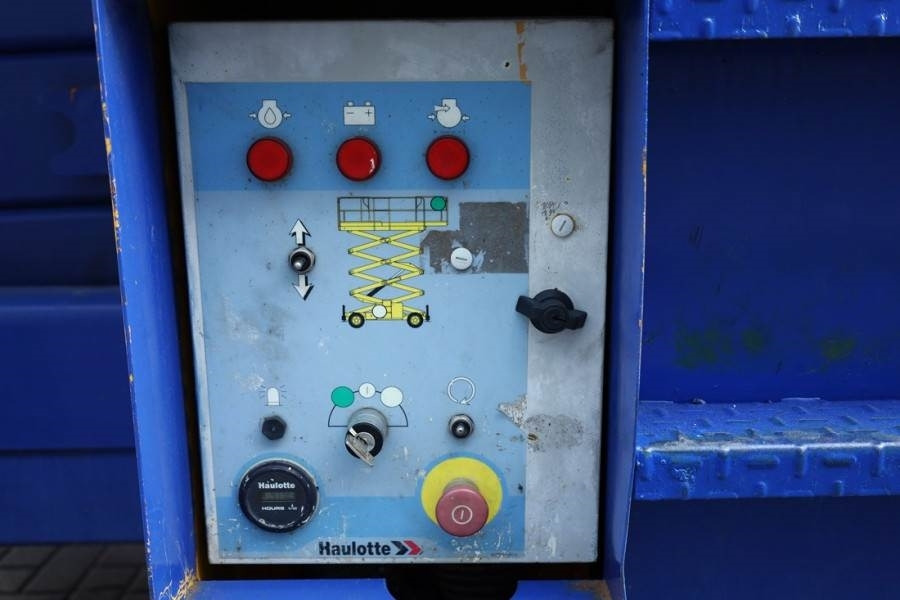 Haulotte H15SX Diesel, 4x4 Drive 15 Working Height, 500kg C - Ножничный подъемник: фото 4 Haulotte H15SX Diesel, 4x4 Drive 15 Working Height, 500kg C - Ножничный подъемник: фото 4