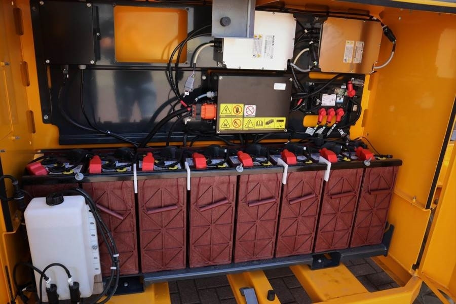 Haulotte HS18EPRO Valid Inspection, Full Electric 4x4 Drive - Ножничный подъемник: фото 5 Haulotte HS18EPRO Valid Inspection, Full Electric 4x4 Drive - Ножничный подъемник: фото 5