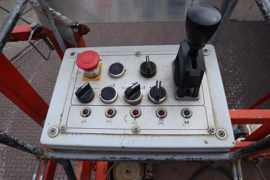 Liftlux SL320-30DS Diesel, 4x4 Drive, 34m Working Height, - Ножничный подъемник: фото 4 Liftlux SL320-30DS Diesel, 4x4 Drive, 34m Working Height, - Ножничный подъемник: фото 4