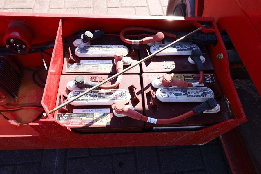 Magni ES0808E Electric, 8m Working height, 380kg Capacit  - Ножничный подъемник: фото 3 Magni ES0808E Electric, 8m Working height, 380kg Capacit  - Ножничный подъемник: фото 3