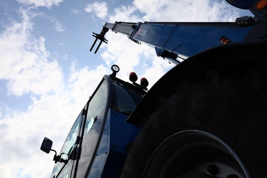 Телескопический погрузчик Magni TH5,5.15-D7/D Diesel, 4x4x4 Drive, 5.5t Capacity,: фото 11 Телескопический погрузчик Magni TH5,5.15-D7/D Diesel, 4x4x4 Drive, 5.5t Capacity,: фото 11