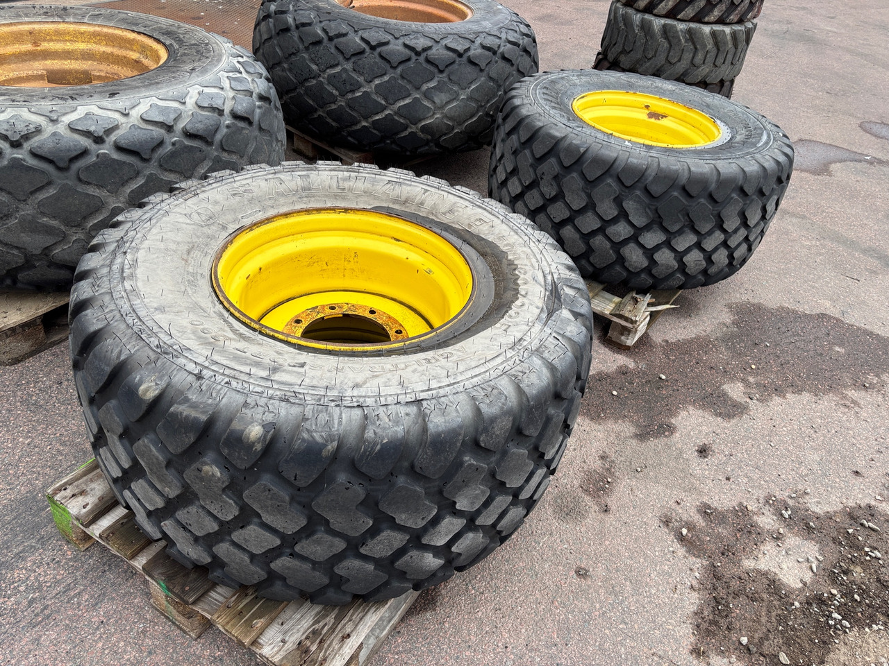 Alliance 500/60R22 - Шина для Сельскохозяйственной техники: фото 1 Alliance 500/60R22 - Шина для Сельскохозяйственной техники: фото 1