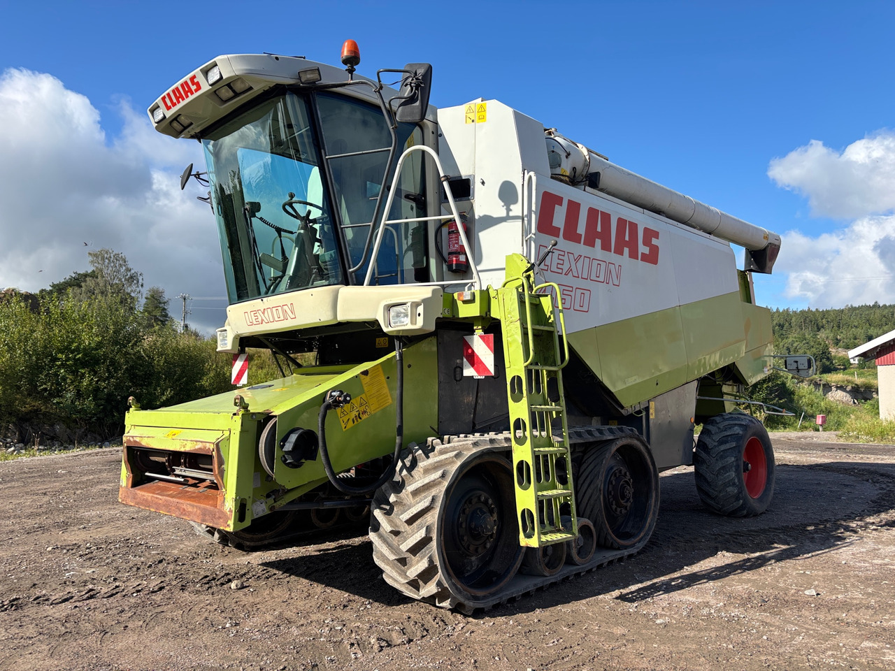 Claas Lexion 460 - Зерноуборочный комбайн: фото 1 Claas Lexion 460 - Зерноуборочный комбайн: фото 1