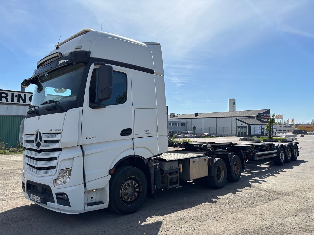 Mercedes-Benz Actros 2551 - Грузовик: фото 1 Mercedes-Benz Actros 2551 - Грузовик: фото 1