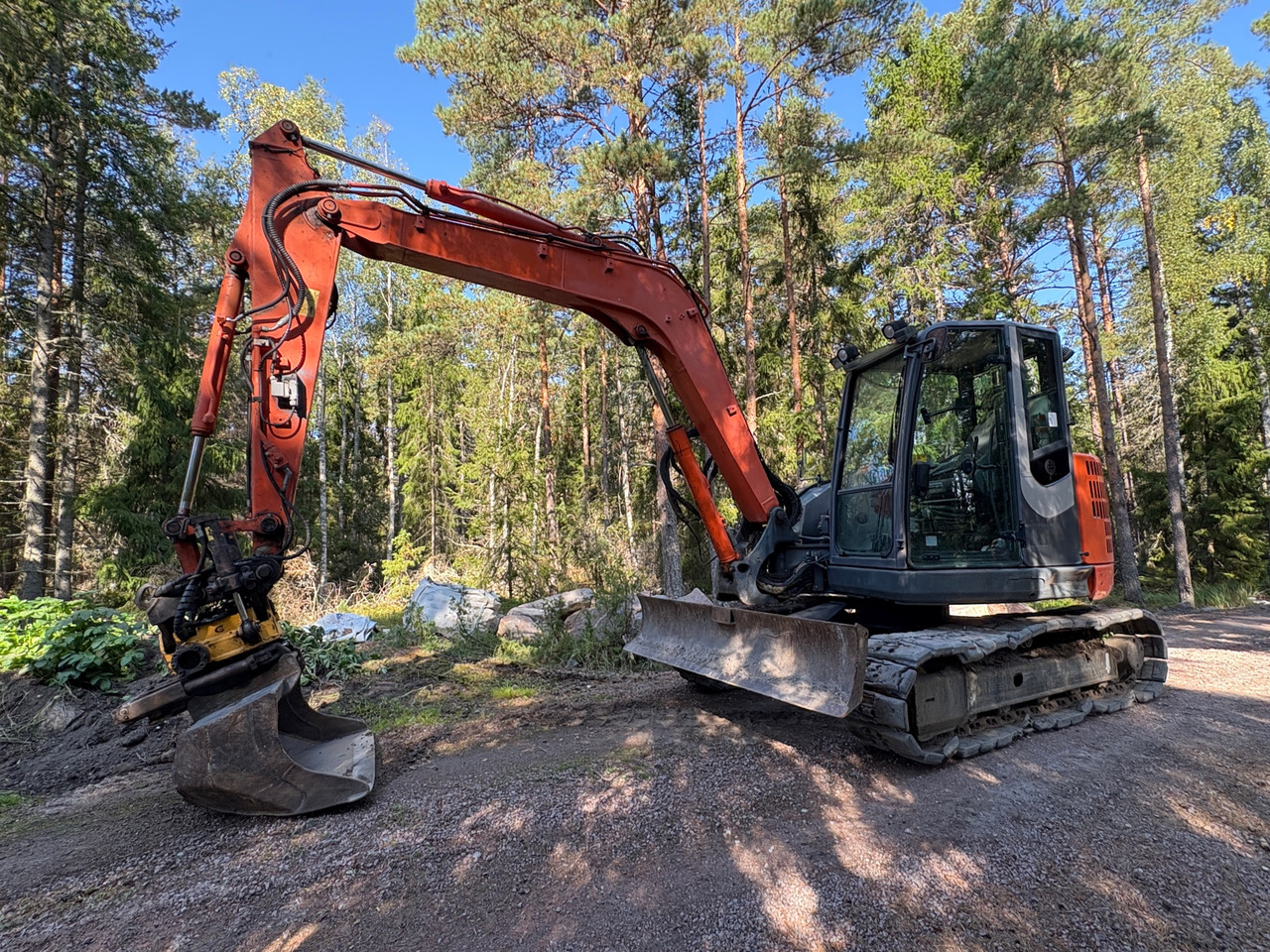 Hitachi Zaxis 85 USBLC - Экскаватор: фото 1 Hitachi Zaxis 85 USBLC - Экскаватор: фото 1