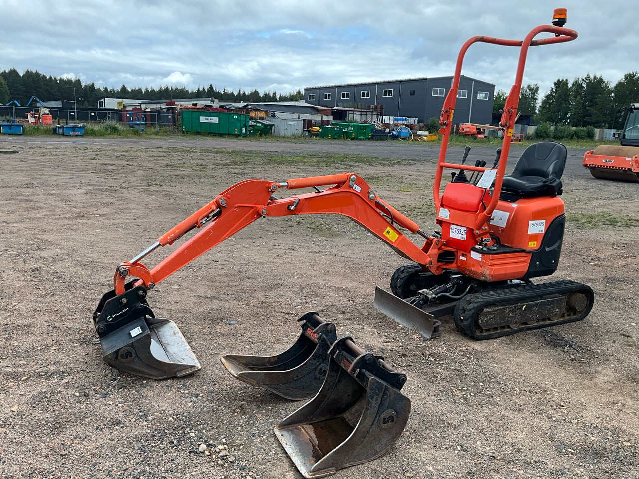 Kubota U10-3 - Экскаватор: фото 1 Kubota U10-3 - Экскаватор: фото 1