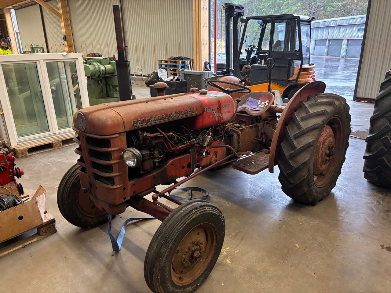 Volvo BM 425 Terrier - Трактор: фото 1 Volvo BM 425 Terrier - Трактор: фото 1