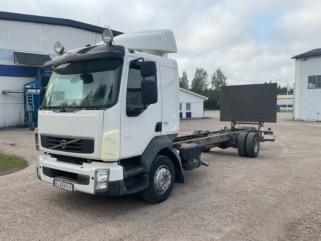 Volvo FL 280 - Грузовик-шасси: фото 1 Volvo FL 280 - Грузовик-шасси: фото 1