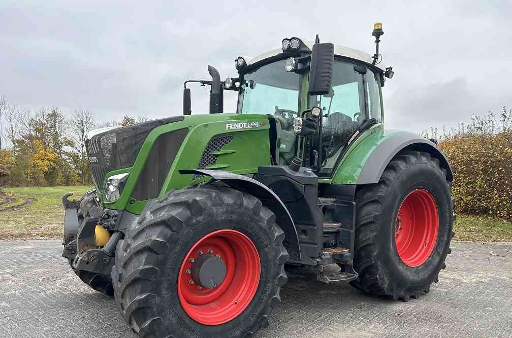 Fendt 828 profi plus, rtk - Трактор: фото 1 Fendt 828 profi plus, rtk - Трактор: фото 1