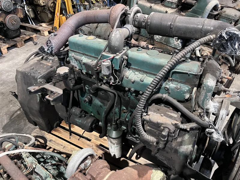 Volvo TD70G met scheeps keerkoppeling - Двигатель для Грузовиков: фото 2 Volvo TD70G met scheeps keerkoppeling - Двигатель для Грузовиков: фото 2
