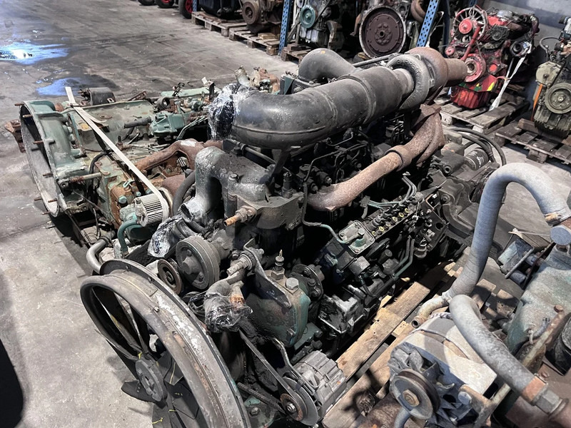 Volvo TD70G met scheeps keerkoppeling - Двигатель для Грузовиков: фото 1 Volvo TD70G met scheeps keerkoppeling - Двигатель для Грузовиков: фото 1