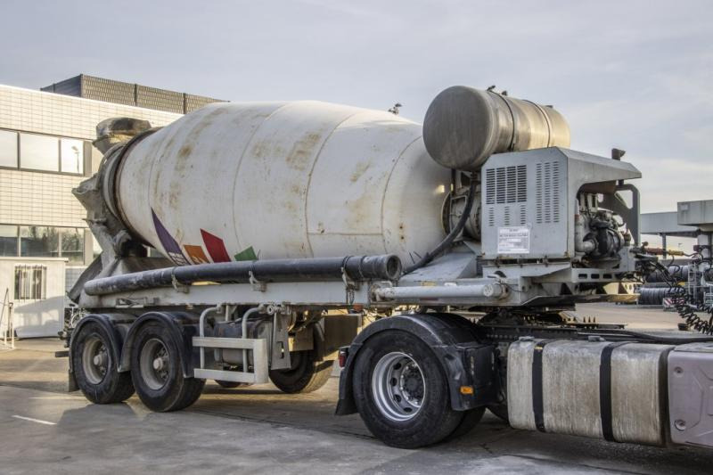 DE BUF BETON MIXER/MALAXEUR/MISCHER 10m3+MOTOR/MOTEUR - Полуприцеп бетоносмеситель: фото 2 DE BUF BETON MIXER/MALAXEUR/MISCHER 10m3+MOTOR/MOTEUR - Полуприцеп бетоносмеситель: фото 2