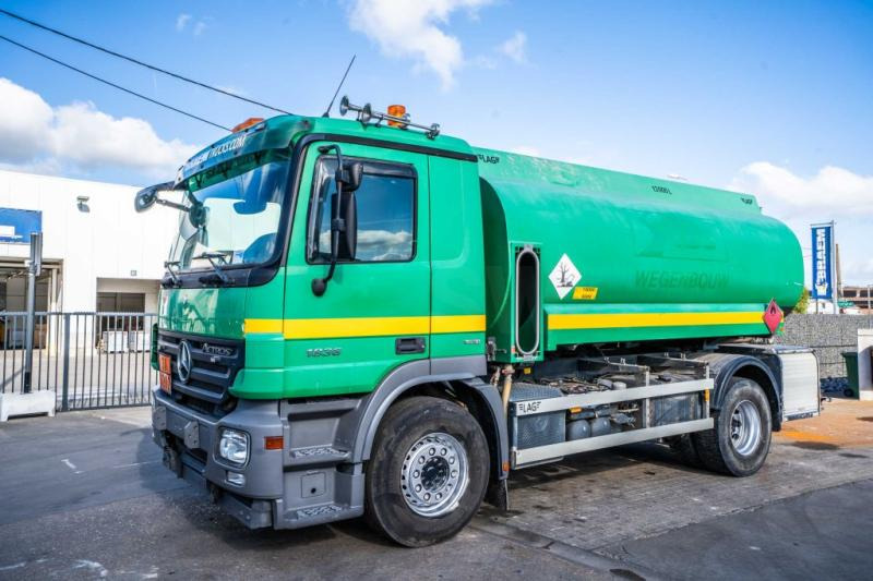 Mercedes ACTROS 1836 - LAG 13 600 LITER - Грузовик-цистерна: фото 1 Mercedes ACTROS 1836 - LAG 13 600 LITER - Грузовик-цистерна: фото 1