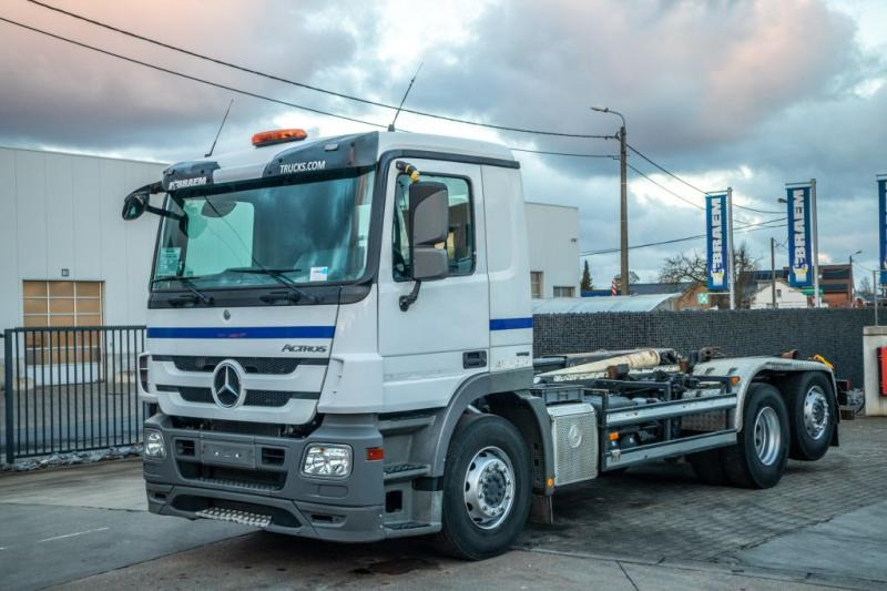 Mercedes ACTROS 2646 L-MP3 - Крюковой мультилифт: фото 3 Mercedes ACTROS 2646 L-MP3 - Крюковой мультилифт: фото 3