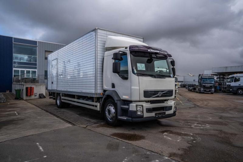 Volvo FL 260 (19t) +DHOLLANDIA - Грузовик с закрытым кузовом: фото 2 Volvo FL 260 (19t) +DHOLLANDIA - Грузовик с закрытым кузовом: фото 2