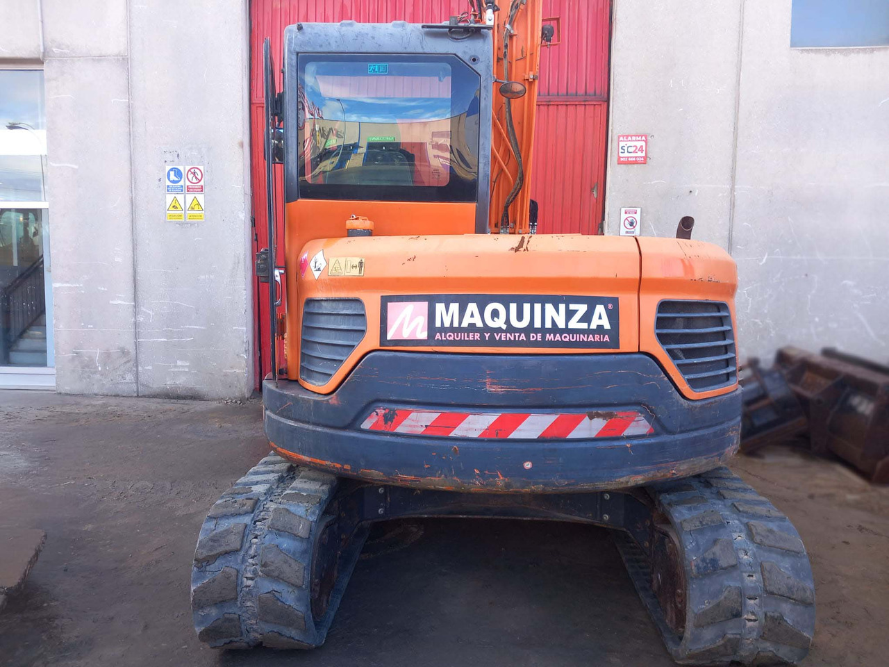 DOOSAN DX85R-3 - Мини-экскаватор: фото 3 DOOSAN DX85R-3 - Мини-экскаватор: фото 3