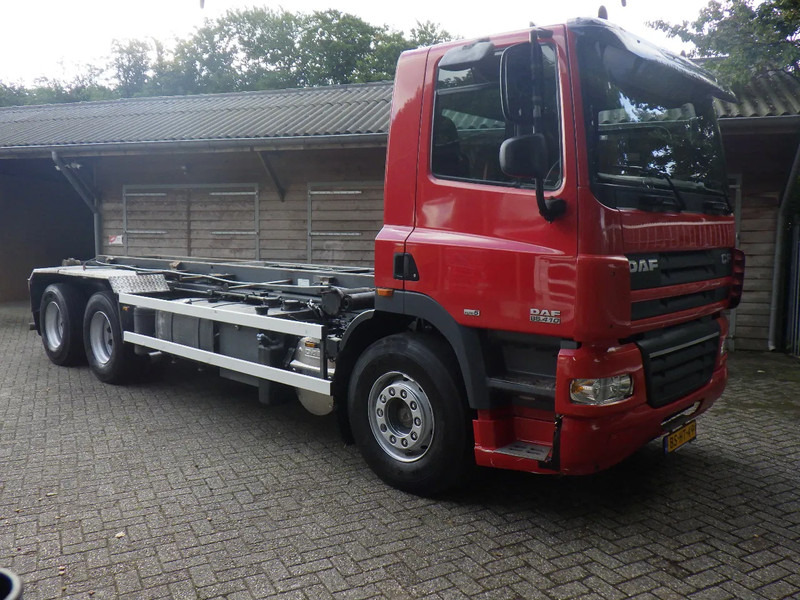DAF CF 85 410 Euro 5 / Manual / Blad-Lucht / Boogie - Liftas / HTS Kabel / 9 T vooras / Airco - Тросовый мультилифт: фото 2 DAF CF 85 410 Euro 5 / Manual / Blad-Lucht / Boogie - Liftas / HTS Kabel / 9 T vooras / Airco - Тросовый мультилифт: фото 2