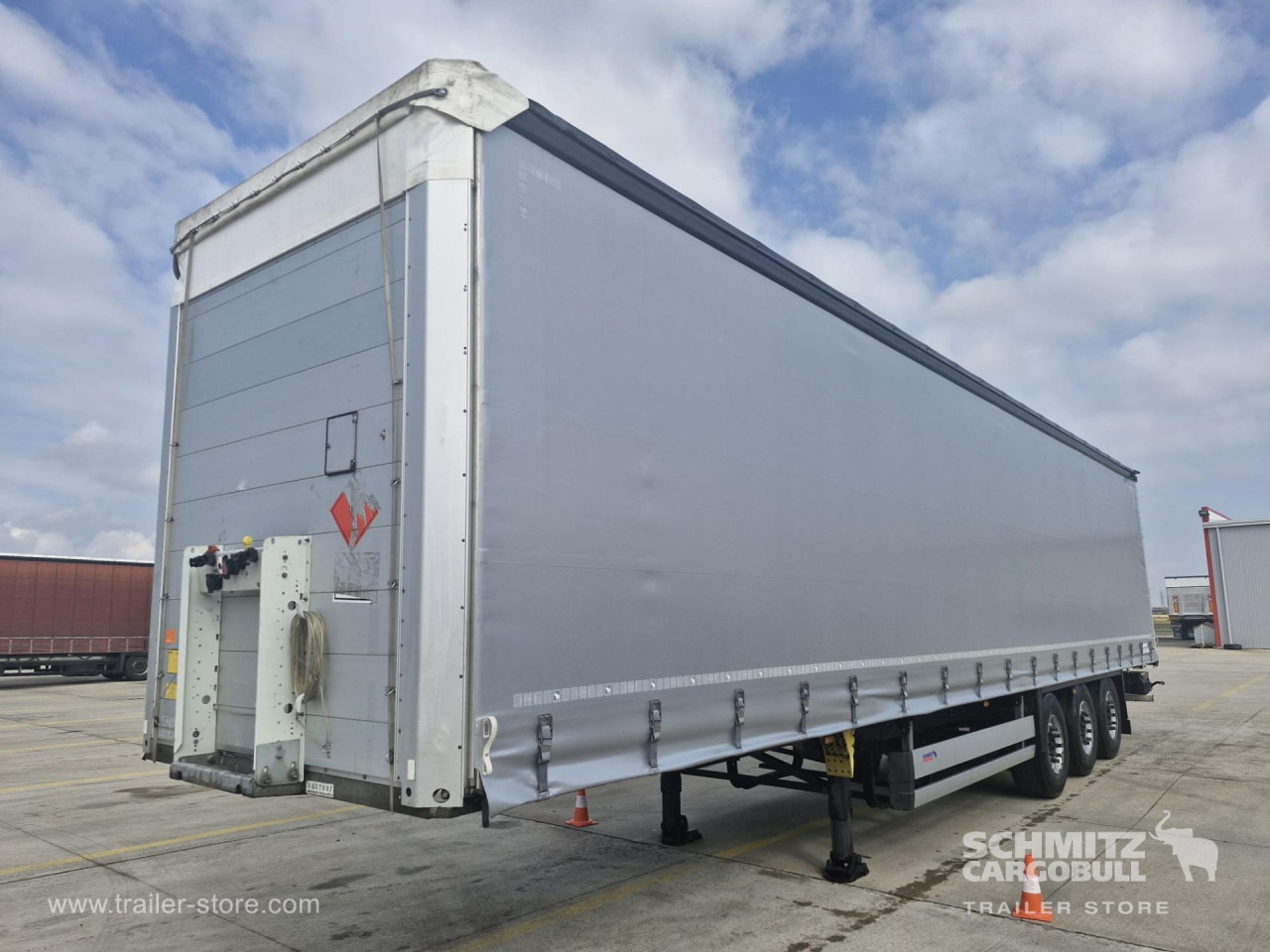 SCHMITZ Curtainsider Standard - Тентованный полуприцеп: фото 1 SCHMITZ Curtainsider Standard - Тентованный полуприцеп: фото 1