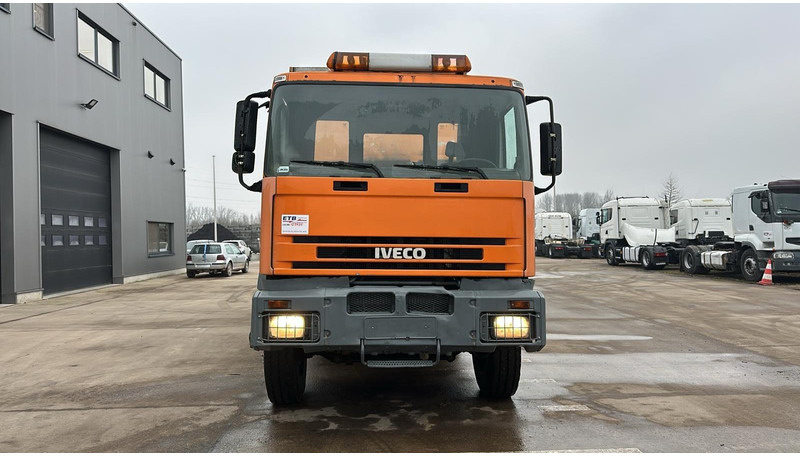 Iveco Eurotrakker 330 E 34 (POMPE MANUELLE / MANUAL PUMP / LAMES / GRAND PONT / 6X4 / STEEL SUSP. / BOITE MANUELLE) - Самосвал: фото 2 Iveco Eurotrakker 330 E 34 (POMPE MANUELLE / MANUAL PUMP / LAMES / GRAND PONT / 6X4 / STEEL SUSP. / BOITE MANUELLE) - Самосвал: фото 2