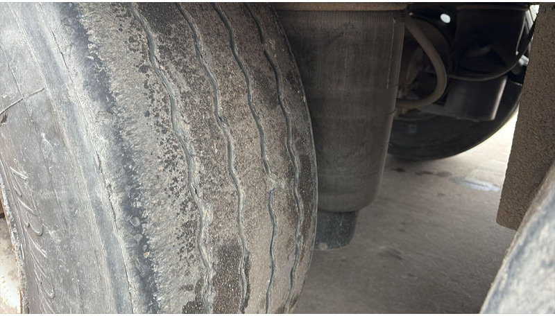 Krone SDP27 (BELGIAN TRAILER / DRUM BRAKES / FREINS TAMBOURS) - Полуприцеп бортовой/ Платформа: фото 5 Krone SDP27 (BELGIAN TRAILER / DRUM BRAKES / FREINS TAMBOURS) - Полуприцеп бортовой/ Платформа: фото 5