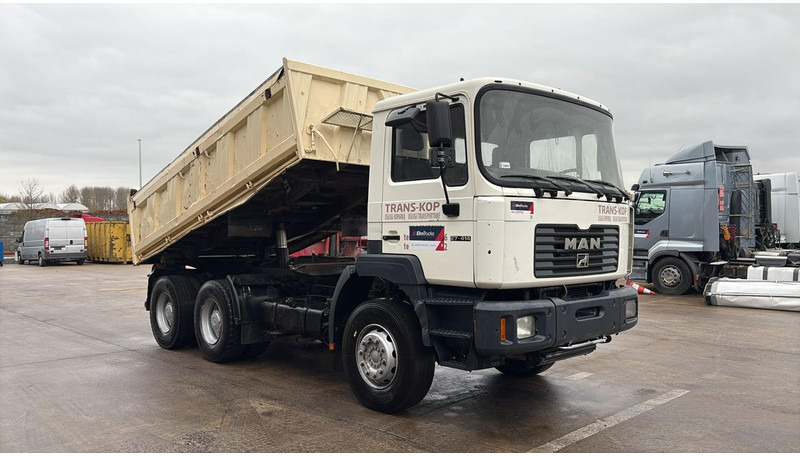 MAN 27.414 (6 CYLINDER / EURO 2 / TOP CONDITION / BONNE ETATT / GRAND PONT / LAMES / STEEL SUSP.) - Самосвал: фото 5 MAN 27.414 (6 CYLINDER / EURO 2 / TOP CONDITION / BONNE ETATT / GRAND PONT / LAMES / STEEL SUSP.) - Самосвал: фото 5