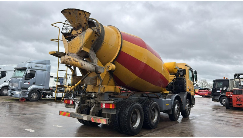 Mercedes-Benz Actros 4141 (EPS / 3 PEDALES / 8X4 / LAMES / GRAND PONT / STEEL SUSP. / MP2) - Грузовик-шасси: фото 4 Mercedes-Benz Actros 4141 (EPS / 3 PEDALES / 8X4 / LAMES / GRAND PONT / STEEL SUSP. / MP2) - Грузовик-шасси: фото 4