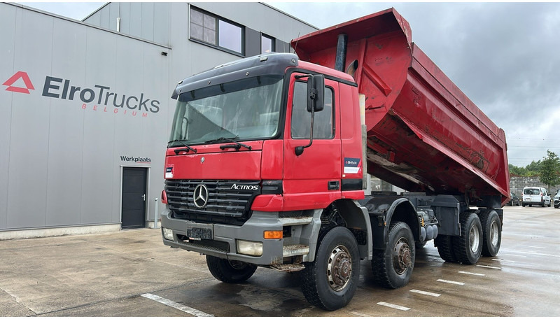 Mercedes-Benz Actros 4143 (BOITE MANUELLE / 8X8 / MANUAL GEARBOX / LAMES / GRAND PONT / BIG AXLE) - Самосвал: фото 1 Mercedes-Benz Actros 4143 (BOITE MANUELLE / 8X8 / MANUAL GEARBOX / LAMES / GRAND PONT / BIG AXLE) - Самосвал: фото 1