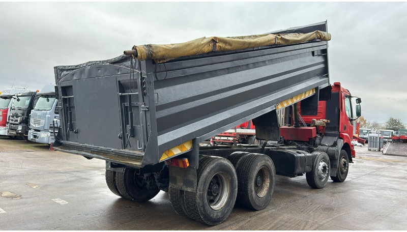 Renault Kerax 370 (LAMES / STEEL SUSP. / BIG AXLE / GRAND PONT / BOITE MANUELLE / MANUAL GEARBOX) - Самосвал: фото 4 Renault Kerax 370 (LAMES / STEEL SUSP. / BIG AXLE / GRAND PONT / BOITE MANUELLE / MANUAL GEARBOX) - Самосвал: фото 4