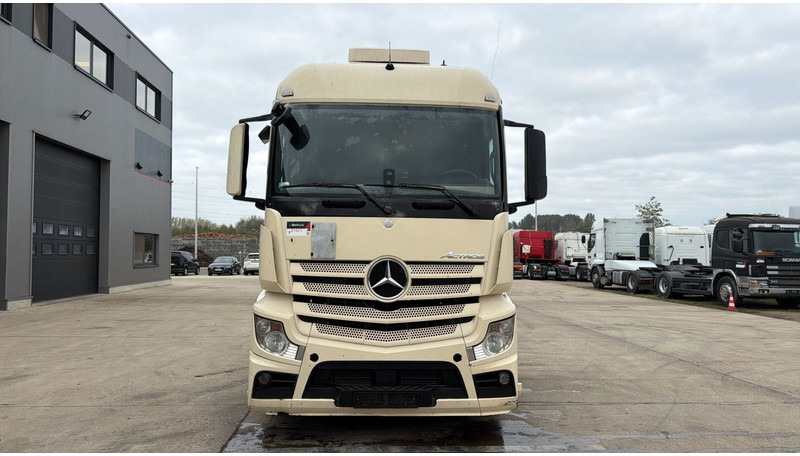Mercedes-Benz Actros 1845 (PTO / PERFECT CONDITION / POMPE HYDRAULIQUE) - Тягач: фото 3 Mercedes-Benz Actros 1845 (PTO / PERFECT CONDITION / POMPE HYDRAULIQUE) - Тягач: фото 3