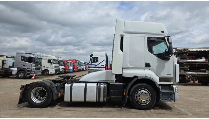 Renault Premium 460 DXI (2 TANKS / AIRCO / CLEAN / PROPRE) - Тягач: фото 4 Renault Premium 460 DXI (2 TANKS / AIRCO / CLEAN / PROPRE) - Тягач: фото 4