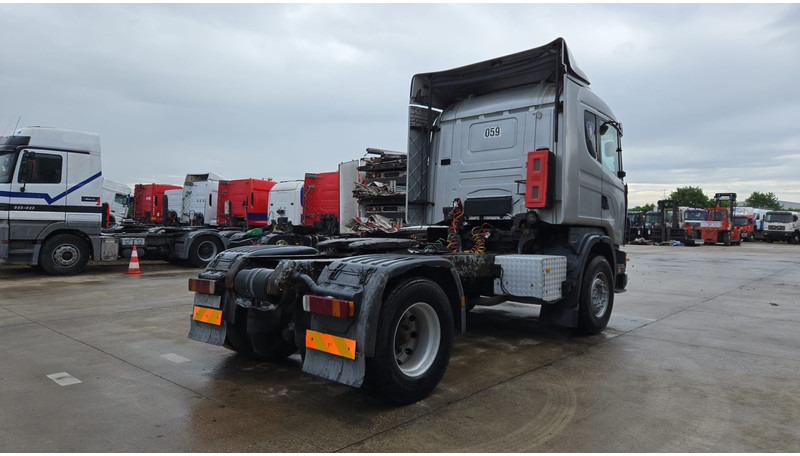 Scania 124 - 360 (POMPE MANUELLE / MANUAL PUMP / BOITE MANUELLE / MANUAL GEARBOX / AIRCO) - Тягач: фото 5 Scania 124 - 360 (POMPE MANUELLE / MANUAL PUMP / BOITE MANUELLE / MANUAL GEARBOX / AIRCO) - Тягач: фото 5