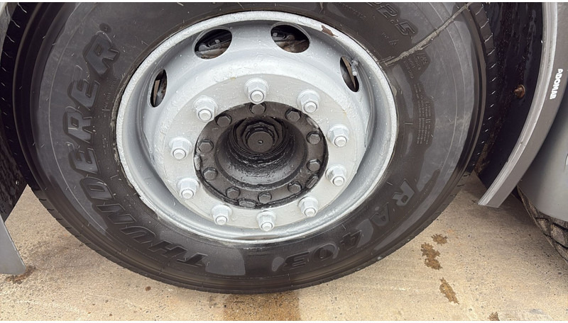 Тягач Scania 124-420 (6X2 / 8 TYRES / ORIGINAL TRACTOR UNIT / FRONT STEEL): фото 13