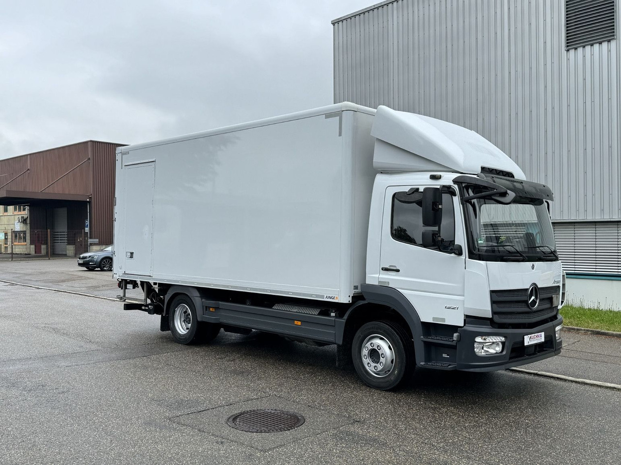 Mercedes-Benz Atego 1221 L Koffer 6,1m LBW AHK Klima TOP - Грузовик с закрытым кузовом: фото 1 Mercedes-Benz Atego 1221 L Koffer 6,1m LBW AHK Klima TOP - Грузовик с закрытым кузовом: фото 1