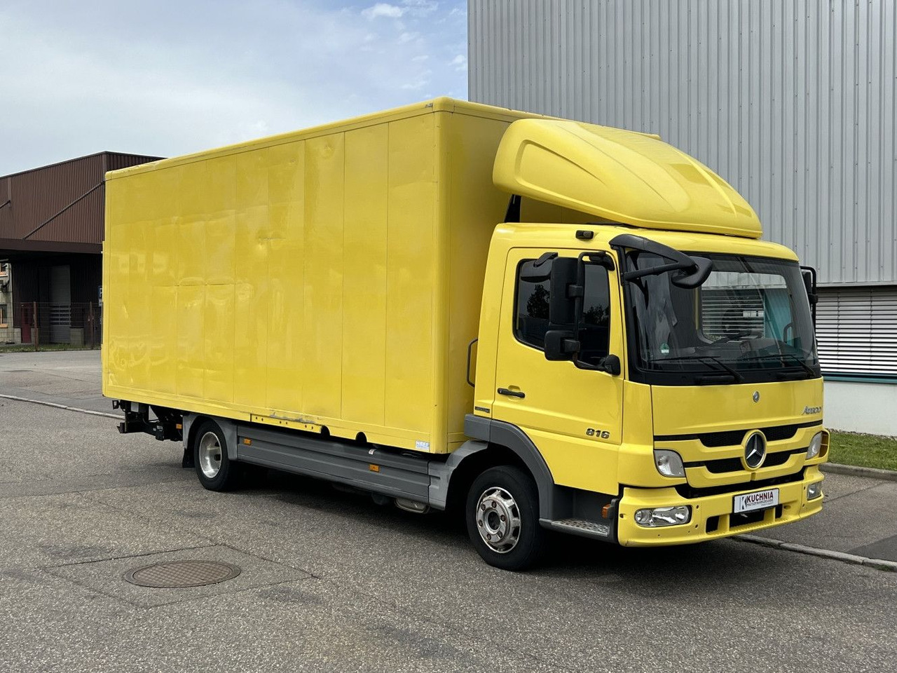 Mercedes-Benz Atego 816L Möbelkoffer 6,15m LBW 3-Sitze Euro-5 - Фургон с закрытым кузовом: фото 3 Mercedes-Benz Atego 816L Möbelkoffer 6,15m LBW 3-Sitze Euro-5 - Фургон с закрытым кузовом: фото 3