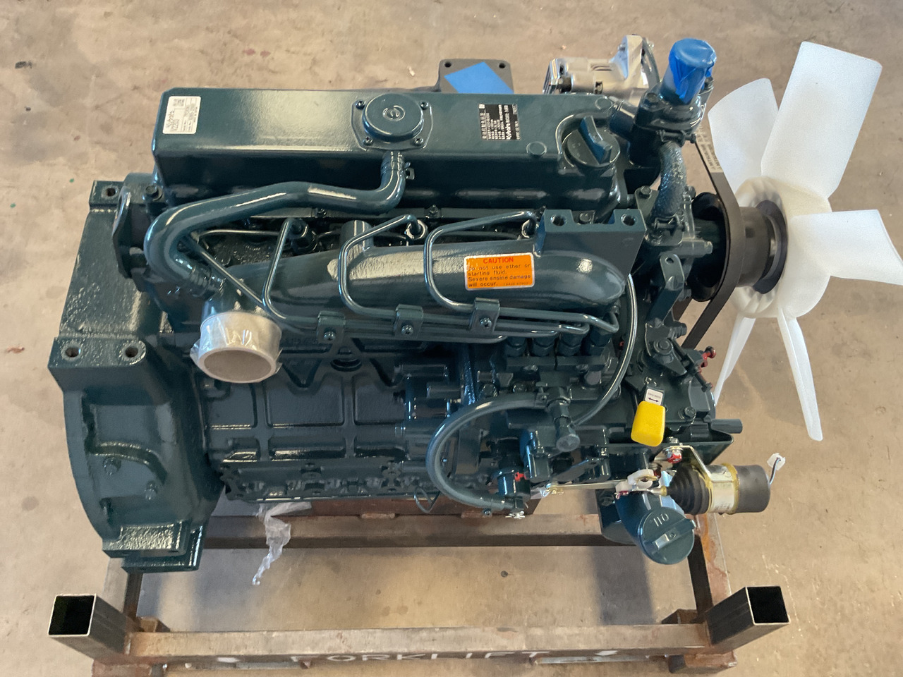 Kubota V2203-BG-ES03 - Двигатель: фото 4 Kubota V2203-BG-ES03 - Двигатель: фото 4