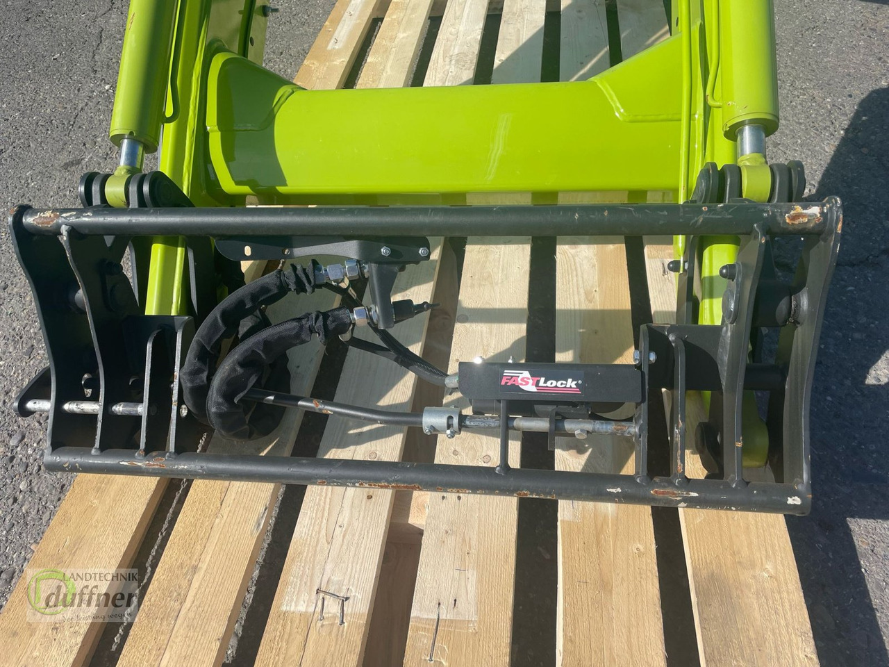 CLAAS FL 100 - Фронтальный погрузчик для трактора: фото 4 CLAAS FL 100 - Фронтальный погрузчик для трактора: фото 4