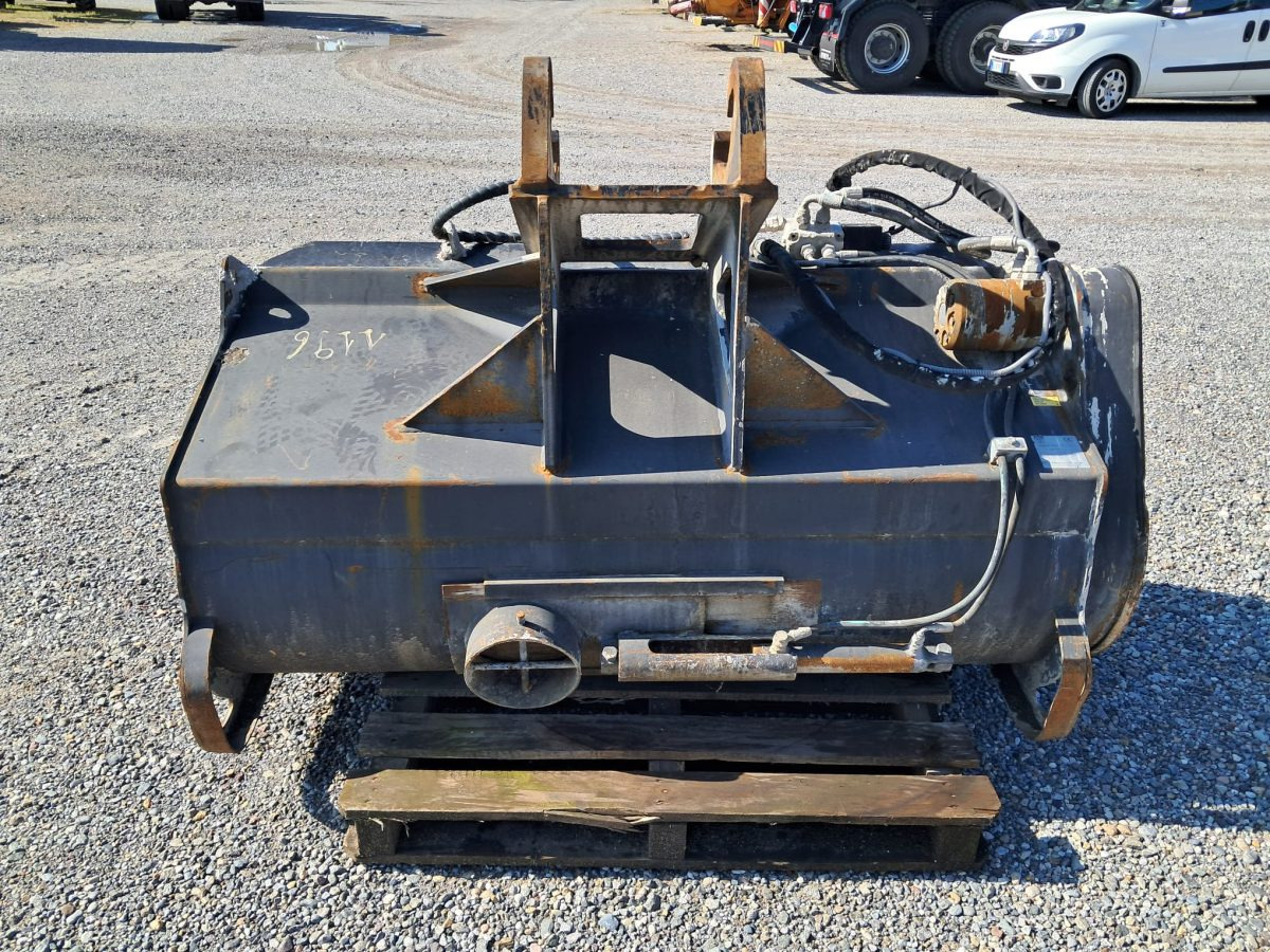 MECALAC 12MTX - Колёсный экскаватор: фото 4 MECALAC 12MTX - Колёсный экскаватор: фото 4